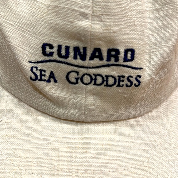 VINTAGE 🚢CUNARD SEA GODDESS UNISEX ECRU & NAVY CAP - ADJUSTABLE LEATHER STRAP - Picture 2 of 6